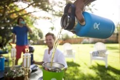 Hydro Flask Beer Growler - 64 Oz|-|Cruchon Pour Bière - 64 Onces 21 Hydro Flask Beer Growler - 64 Oz|-|Cruchon Pour Bière - 64 Onces -Hydro Flask Online HYD G64 7E 7ESide2 e9f4a805 7c87 47f5 9ddf e26885d68197