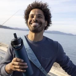 Hydro Flask Wide Mouth Water Bottle With Flex Straw Cap 24 Oz|-|Bouteille D'eau à Large Ouverture Avec Bouchon De Paille Flex 24 Onces -Hydro Flask Online HYD W24BFS 7E 7ELifestyle 20Indigo