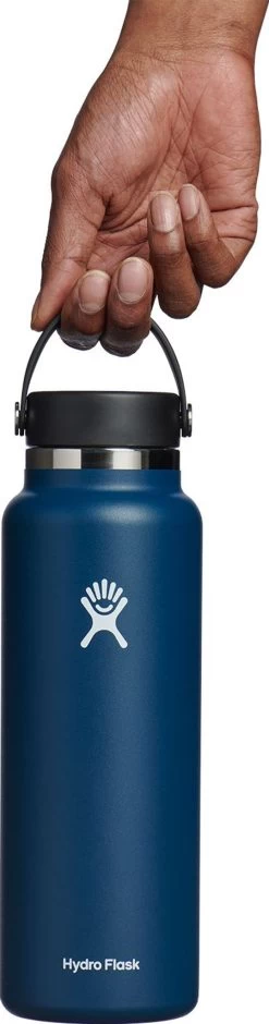 Hydro Flask Wide Mouth Bottle With Flex Cap - 40 Oz|-|Bouteille à Large Ouverture Avec Bouchon Flex - 40 Onces -Hydro Flask Online HYD W40BTS 7E 7EFront 20Indigo