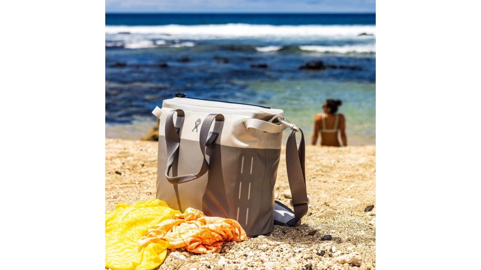 Hydro Flask 18 L Day Escape Soft Cooler Tote 9 Hydro Flask 18 L Day Escape Soft Cooler Tote - Image 7