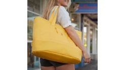 Hydro Flask Insulated 35L Tote -Hydro Flask Online opplanet hydro flask insulated 35l tote blackberry gt35005 hdf 5cs hfwf13 gt35005 v5